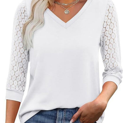 Top informal de mujer con cuello en V, encaje y mangas tres cuartos