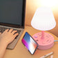 Lámpara de mesa con puerto USB y salida